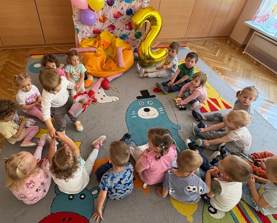 Urodziny Oliwierka w grupie Motylki