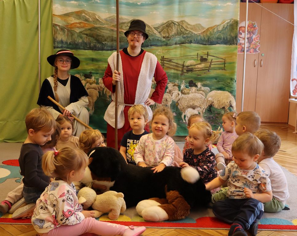 Wizyta Teatru Eden w Miejskim Zespole Żłobków